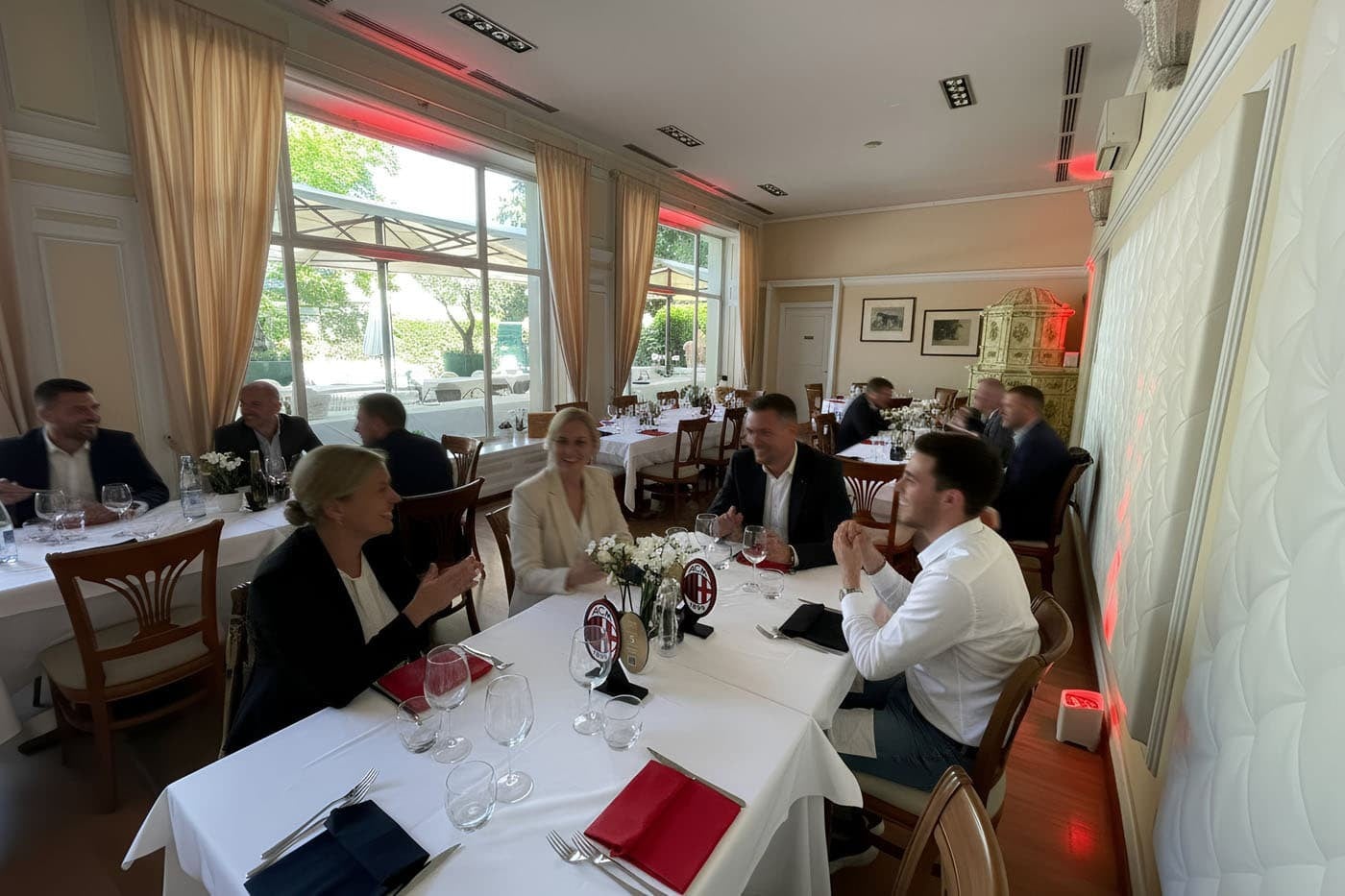 immagine ROSSONERI LOUNGE