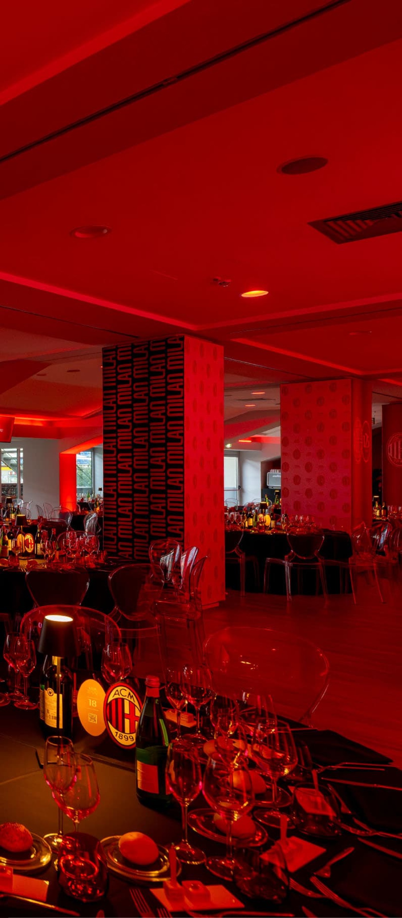 image 3 HONOUR LOUNGE