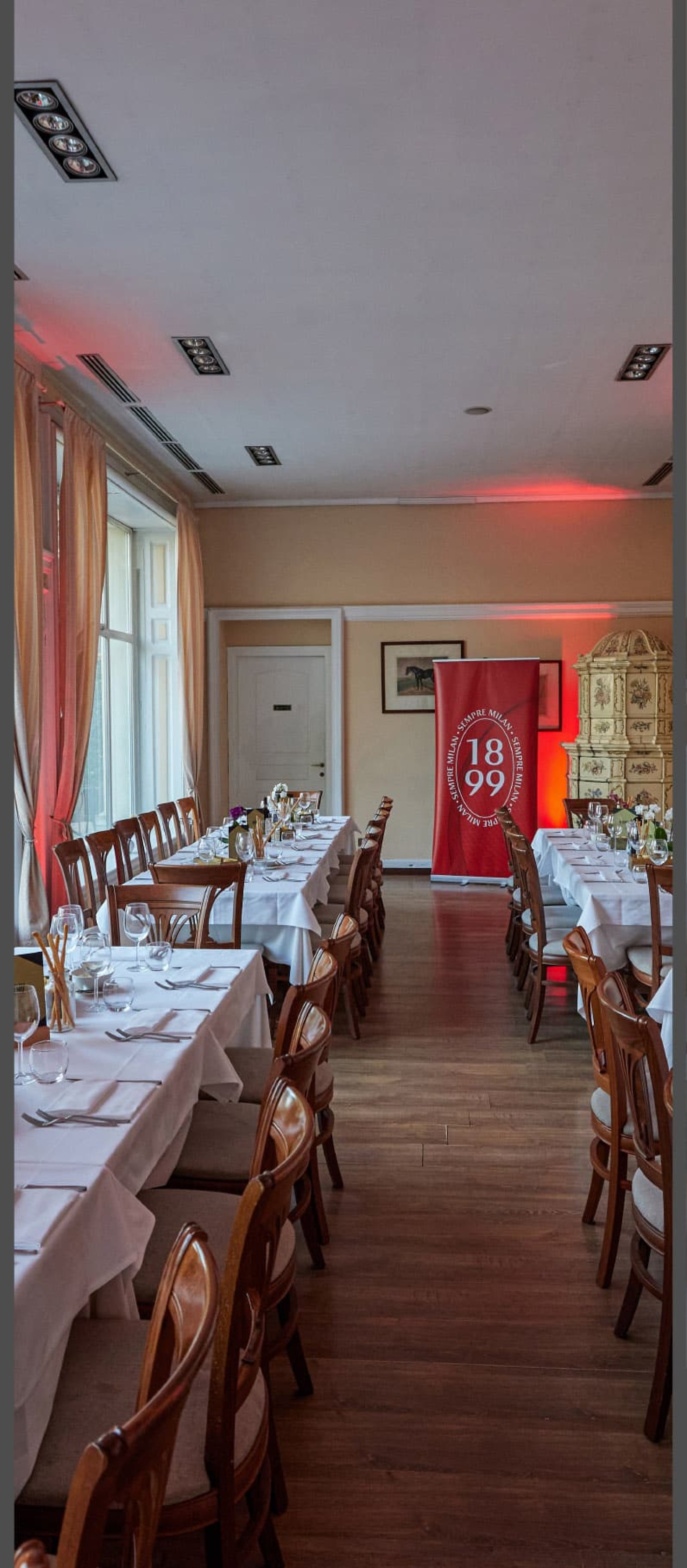 image 2 ROSSONERI LOUNGE
